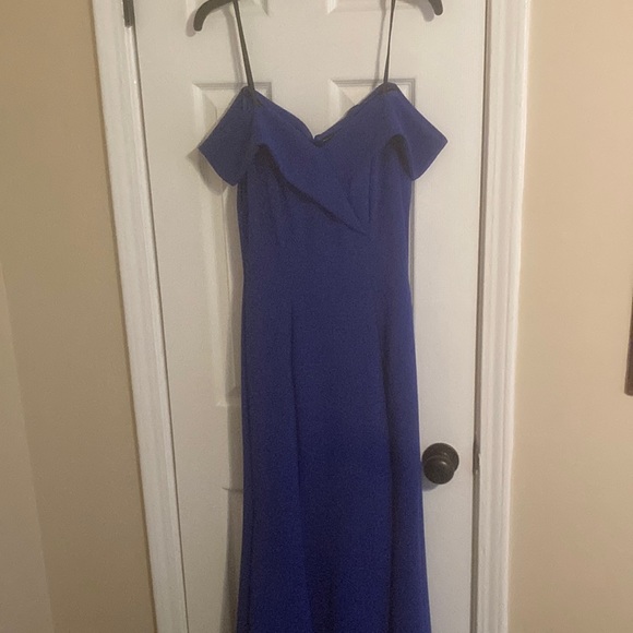Dress - Picture 2 of 2